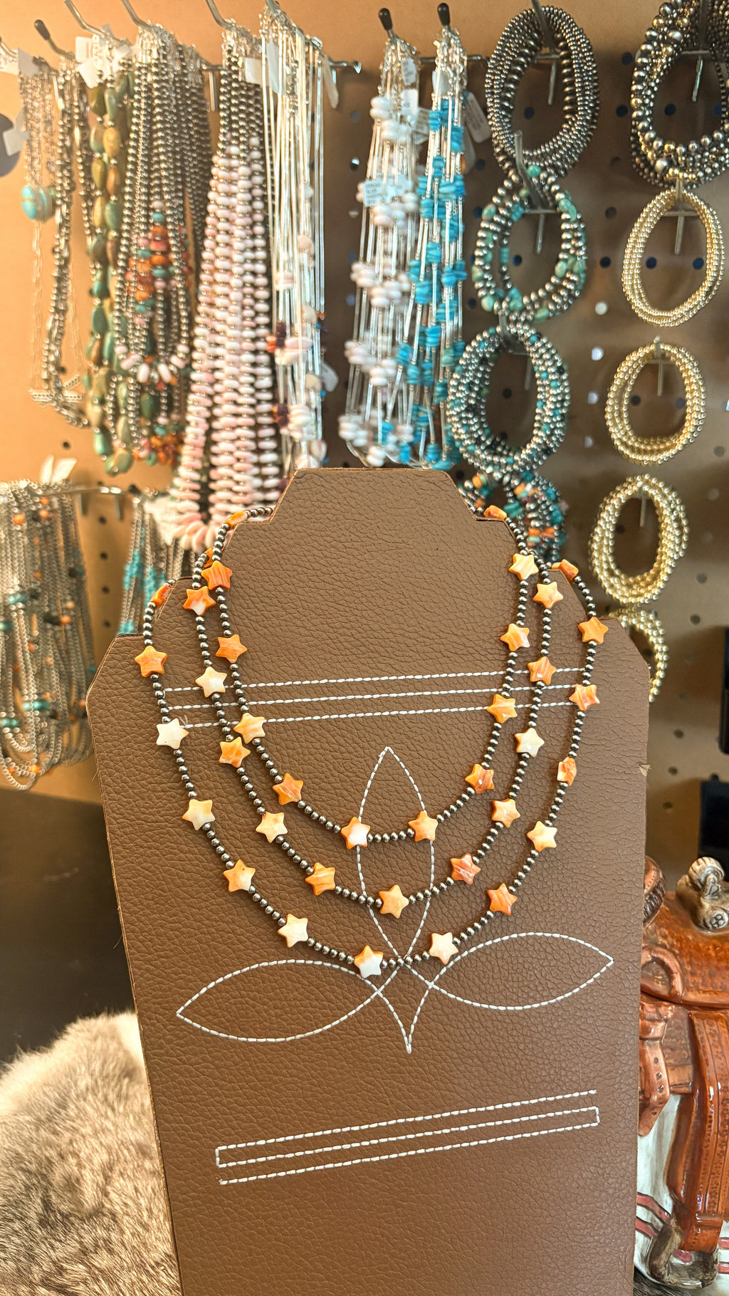 ORANGE SPINY OYSTER STAR NECKLACE